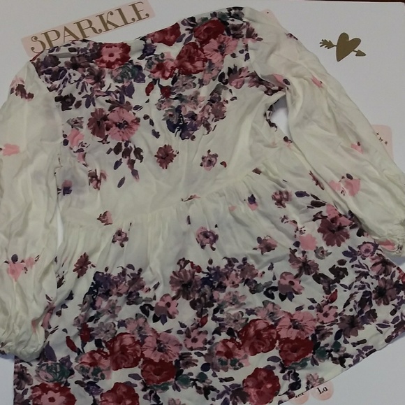 Suzanne Betro Floral Shirt - Picture 3 of 3